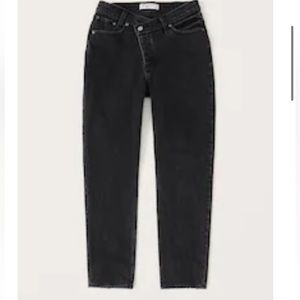 ❗️ Sold on M ❗️Abercrombie & Fitch Curve Love High Rise Dad Jeans